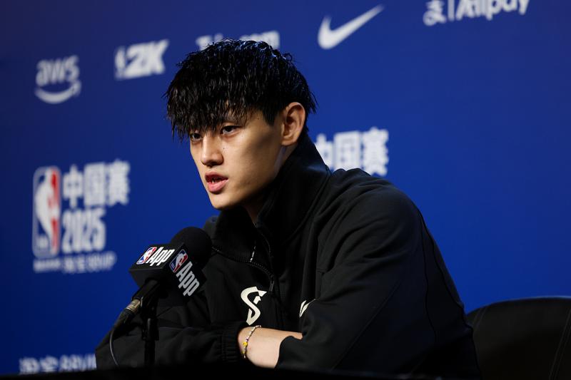 希望他助力, 岁的曾凡博